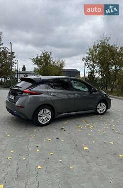 Хетчбек Nissan Leaf 2018 в 