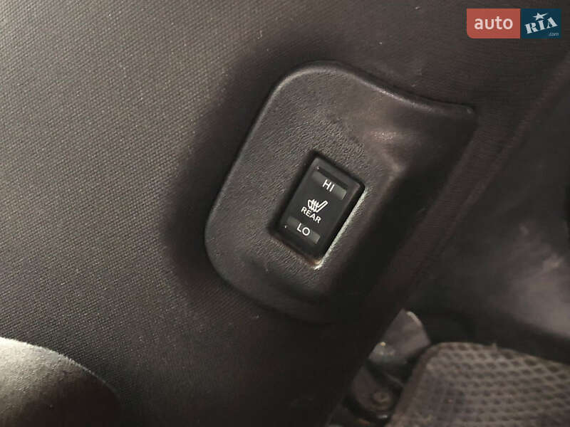 Хэтчбек Nissan Leaf 2015 в Днепре