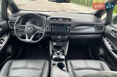 Хэтчбек Nissan Leaf 2018 в 