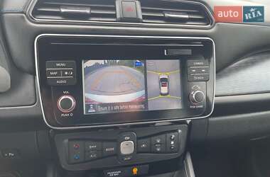 Хэтчбек Nissan Leaf 2018 в 