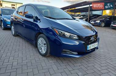Хетчбек Nissan Leaf 2024 в  фото 16 Хетчбек Nissan Leaf 2024 в