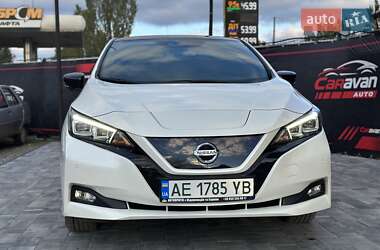 Хэтчбек Nissan Leaf 2018 в 