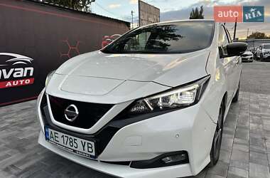 Хэтчбек Nissan Leaf 2018 в 