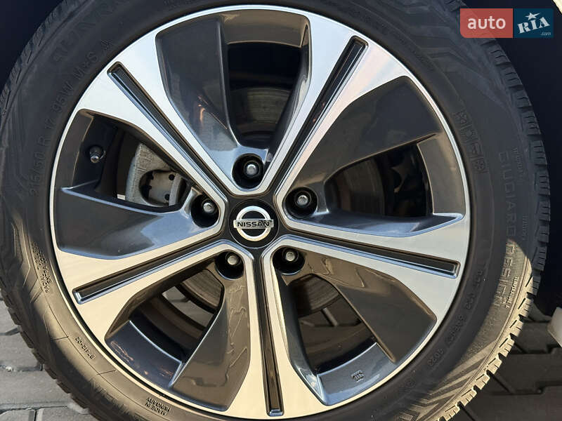 Хетчбек Nissan Leaf 2018 в Дніпрі фото 12 Хетчбек Nissan Leaf 2018 в Дніпрі