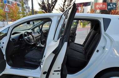 Хэтчбек Nissan Leaf 2014 в 