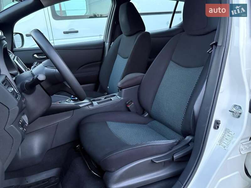 Хэтчбек Nissan Leaf 2020 в Николаеве