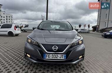 Хэтчбек Nissan Leaf 2019 в 