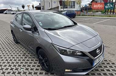 Хэтчбек Nissan Leaf 2019 в 