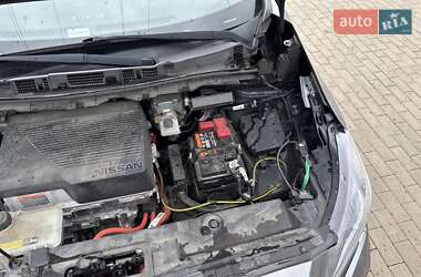 Хэтчбек Nissan Leaf 2019 в 