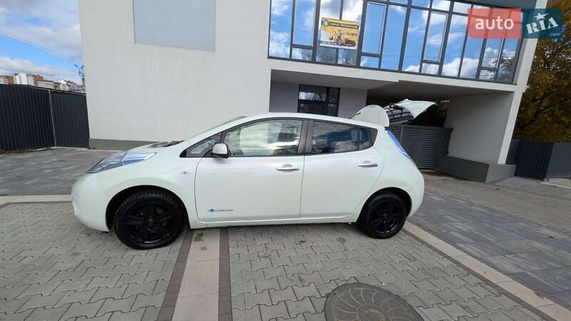 Хетчбек Nissan Leaf 2012 в Івано-Франківську фото 4 Хетчбек Nissan Leaf 2012 в Івано-Франківську