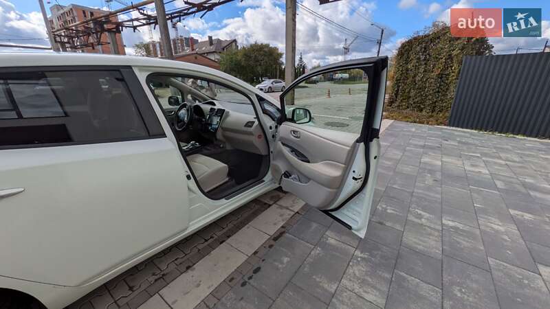 Хетчбек Nissan Leaf 2012 в Івано-Франківську фото 9 Хетчбек Nissan Leaf 2012 в Івано-Франківську