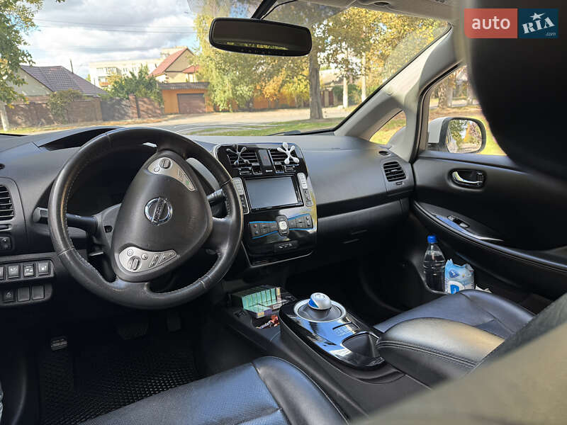 Хэтчбек Nissan Leaf 2015 в Херсоне фото 11 Хэтчбек Nissan Leaf 2015 в Херсоне