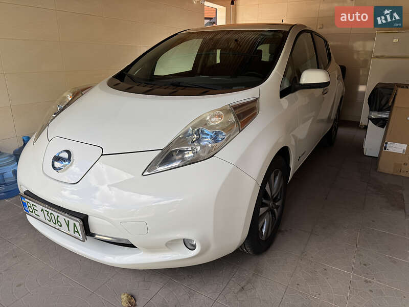 Хэтчбек Nissan Leaf 2015 в Херсоне фото 46 Хэтчбек Nissan Leaf 2015 в Херсоне