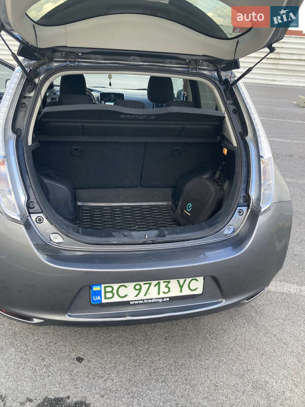 Хетчбек Nissan Leaf 2015 в Львові
