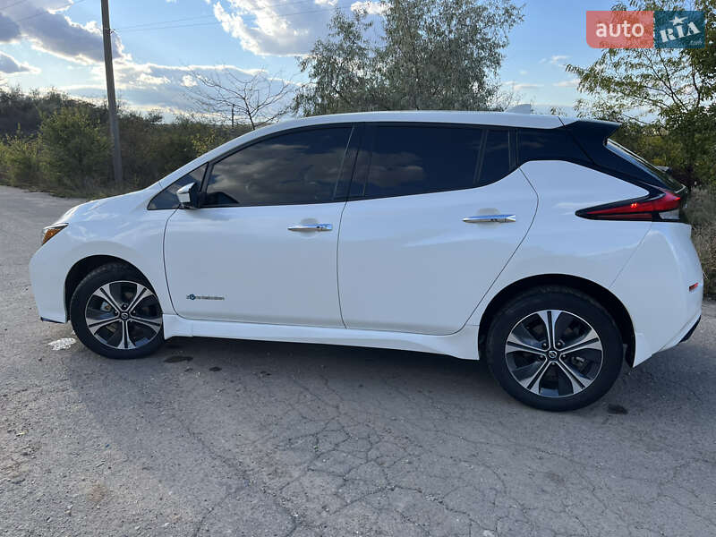 Хэтчбек Nissan Leaf 2020 в Одессе фото 2 Хэтчбек Nissan Leaf 2020 в Одессе