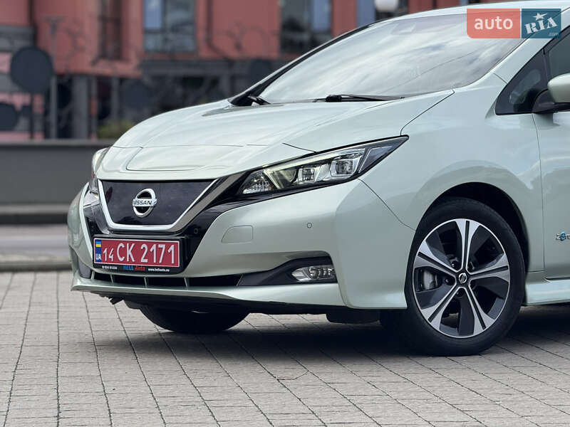 Хетчбек Nissan Leaf 2018 в Дрогобичі