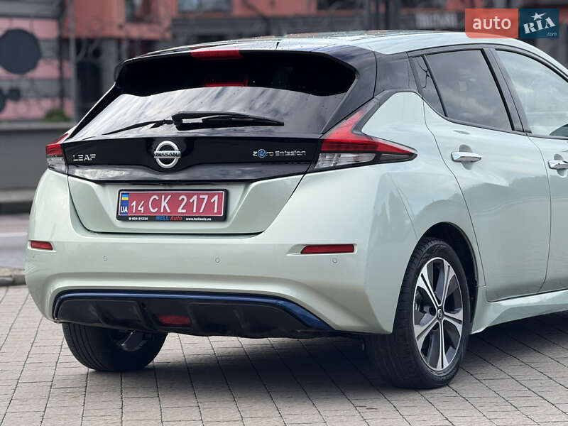 Хетчбек Nissan Leaf 2018 в Дрогобичі