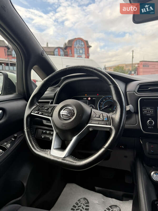 Хетчбек Nissan Leaf 2018 в Дрогобичі