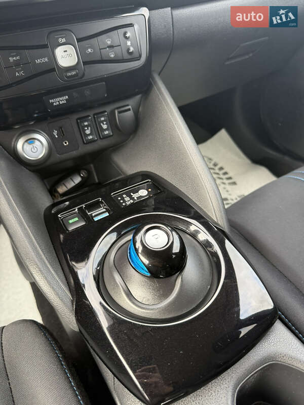 Хетчбек Nissan Leaf 2018 в Дрогобичі