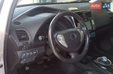 Хетчбек Nissan Leaf 2017 в 