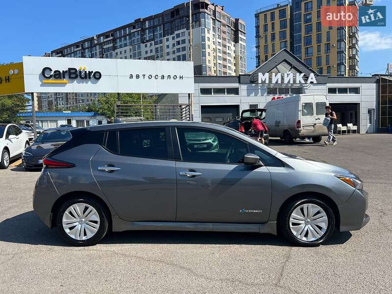 Хэтчбек Nissan Leaf 2018 в Одессе