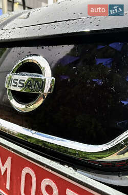 Хэтчбек Nissan Leaf 2019 в 