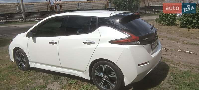 Хэтчбек Nissan Leaf 2021 в Харькове