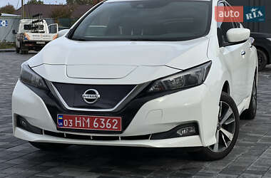 Хетчбек Nissan Leaf 2018 в 