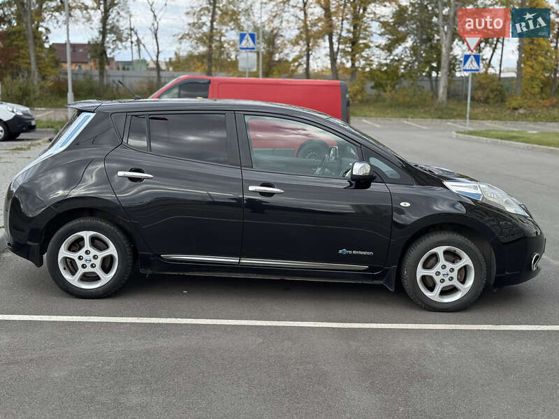 Хетчбек Nissan Leaf 2013 в Вінниці