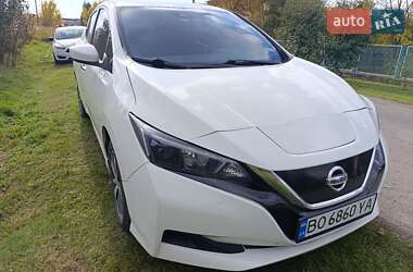 Хэтчбек Nissan Leaf 2020 в 