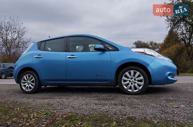 Хэтчбек Nissan Leaf 2014 в 