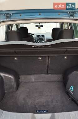 Хэтчбек Nissan Leaf 2014 в 