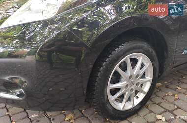 Хэтчбек Nissan Leaf 2015 в 