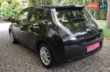 Хэтчбек Nissan Leaf 2015 в 