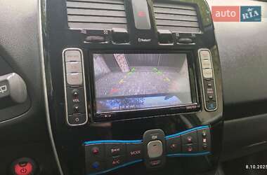 Хэтчбек Nissan Leaf 2015 в 