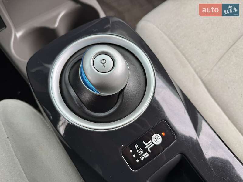 Хэтчбек Nissan Leaf 2011 в Харькове