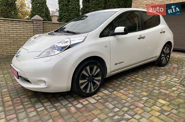 Хэтчбек Nissan Leaf 2016 в Черновцах