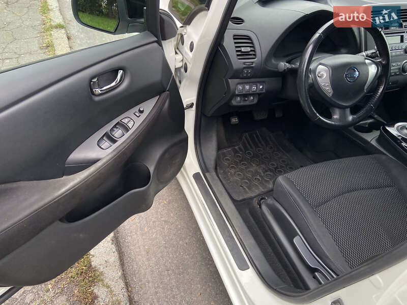 Хетчбек Nissan Leaf 2014 в Вінниці