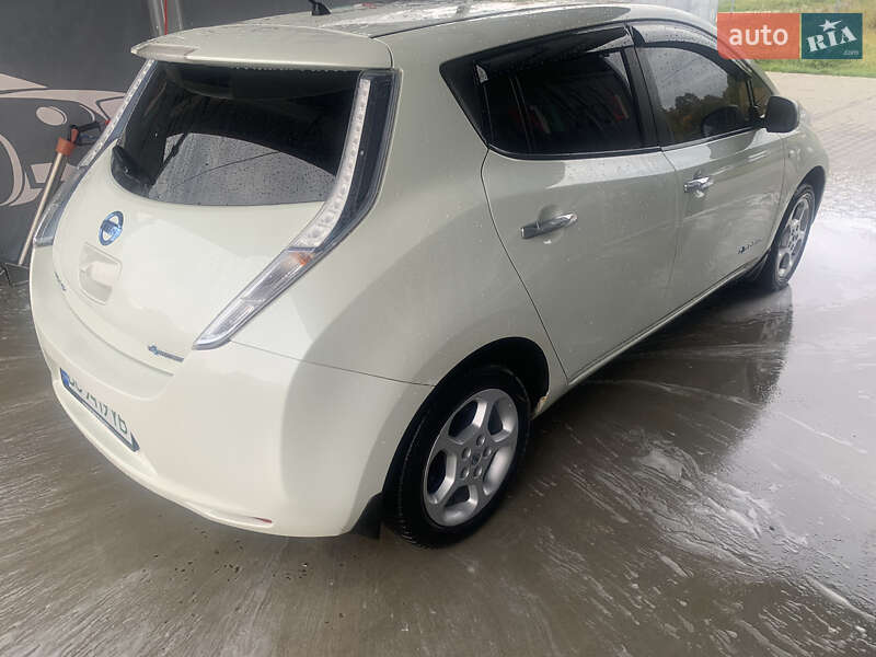 Хэтчбек Nissan Leaf 2012 в Трускавце фото 9 Хэтчбек Nissan Leaf 2012 в Трускавце