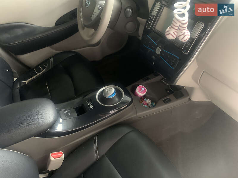Хэтчбек Nissan Leaf 2012 в Трускавце фото 13 Хэтчбек Nissan Leaf 2012 в Трускавце