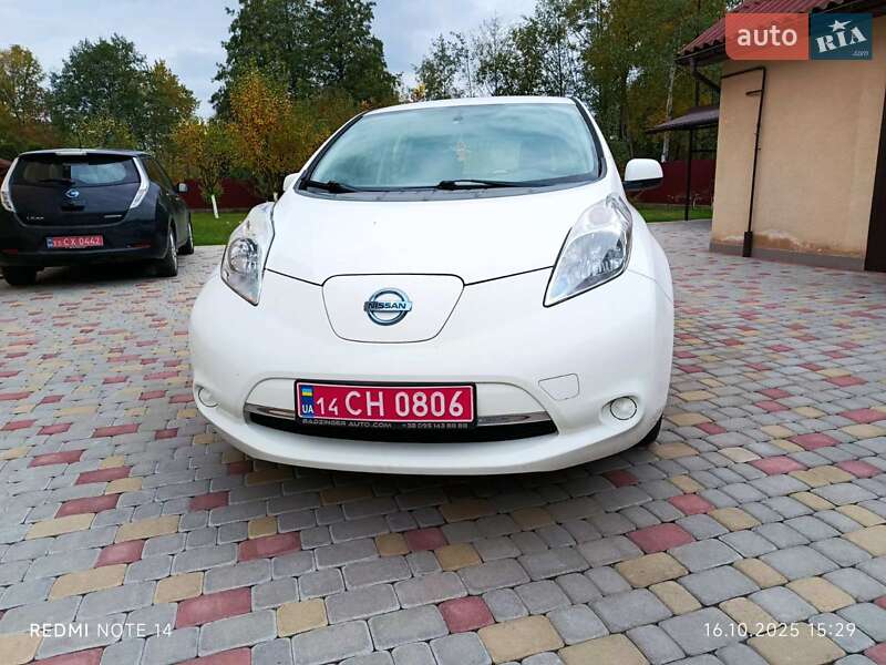 Хетчбек Nissan Leaf 2013 в Івано-Франківську