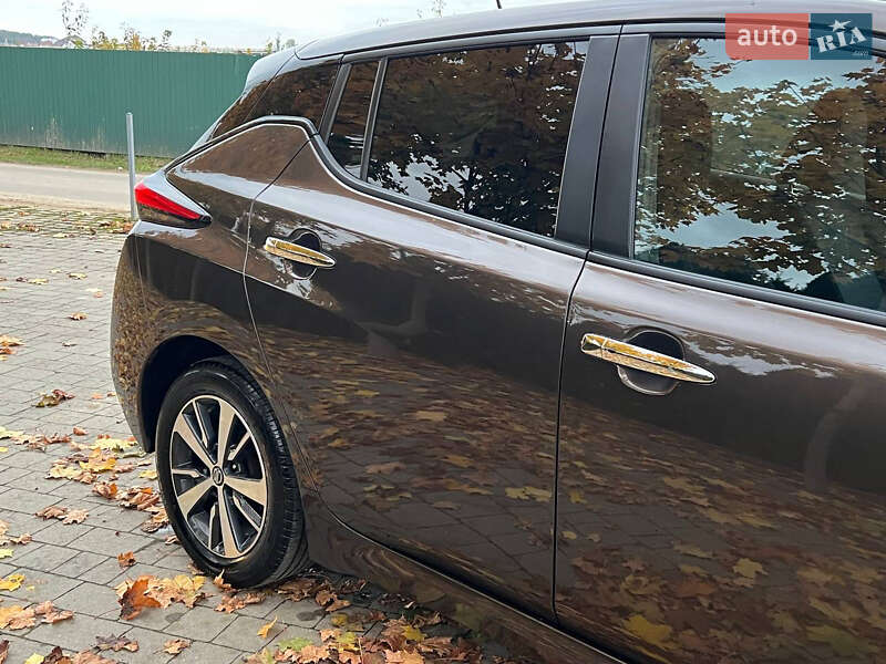Хэтчбек Nissan Leaf 2019 в Львове фото 28 Хэтчбек Nissan Leaf 2019 в Львове