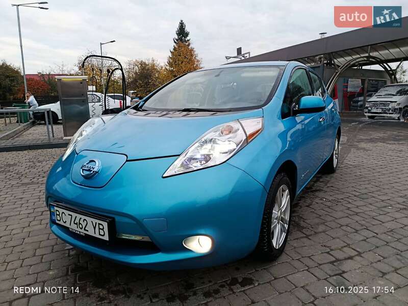 Хетчбек Nissan Leaf 2013 в Івано-Франківську