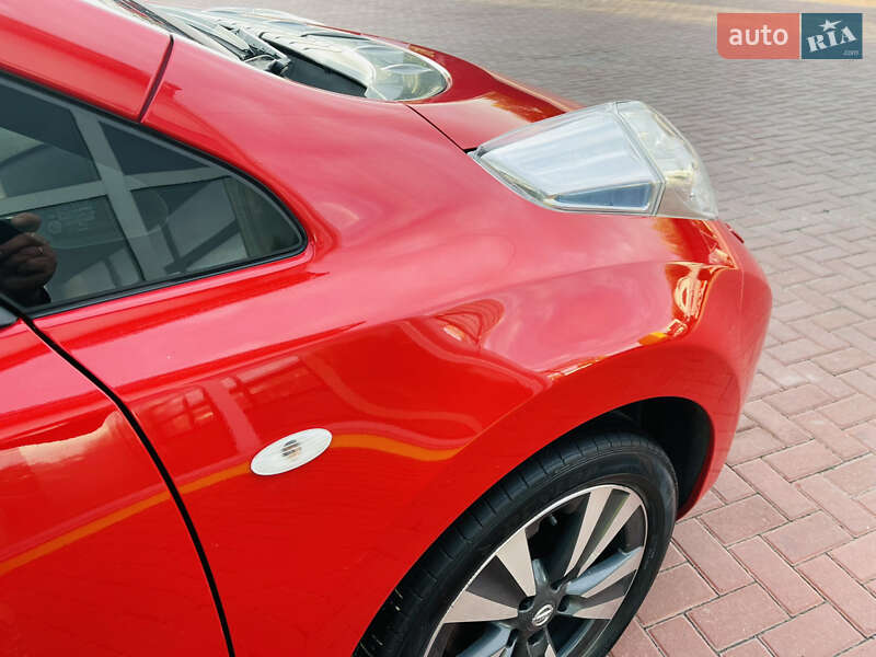 Хэтчбек Nissan Leaf 2016 в Ровно