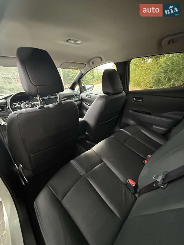 Хэтчбек Nissan Leaf 2023 в Днепре фото 22 Хэтчбек Nissan Leaf 2023 в Днепре