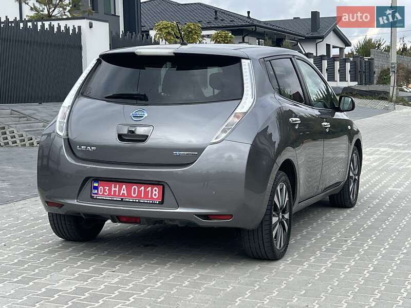 Хетчбек Nissan Leaf 2015 в Рівному