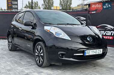 Хэтчбек Nissan Leaf 2013 в Днепре