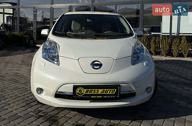 Хэтчбек Nissan Leaf 2012 в 