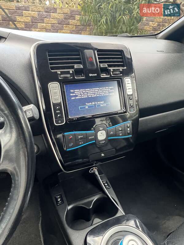 Хэтчбек Nissan Leaf 2015 в Житомире фото 4 Хэтчбек Nissan Leaf 2015 в Житомире