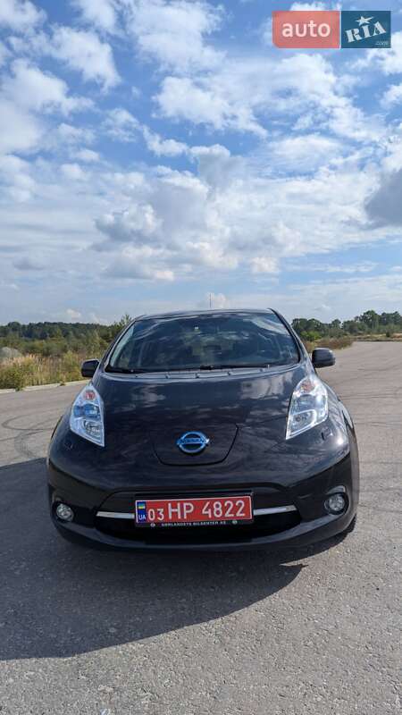 Хетчбек Nissan Leaf 2016 в Дрогобичі